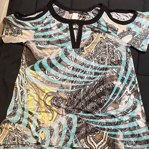 Tops - Stylish Women's Paisley Print Top